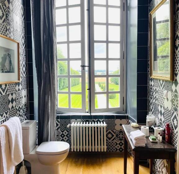 ベッドアンドブレックファースト Château De Trébons