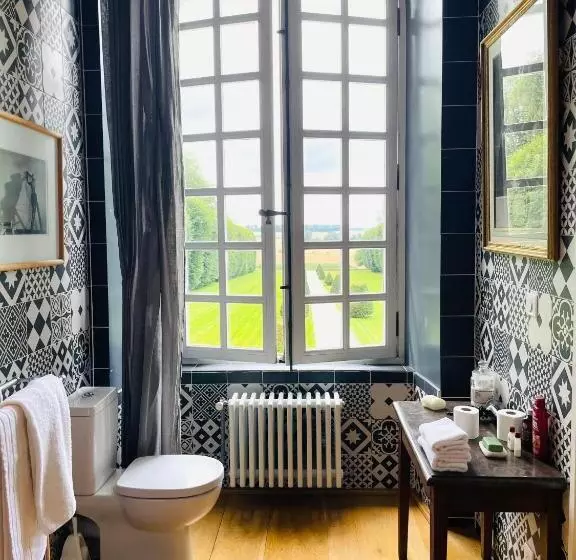 ベッドアンドブレックファースト Château De Trébons
