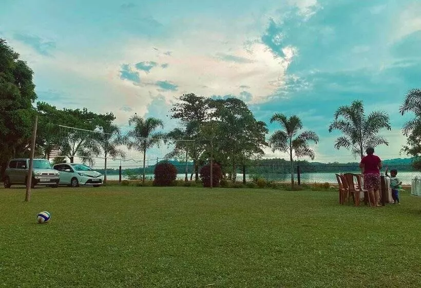 ホテル Gagees Lake View Cabana