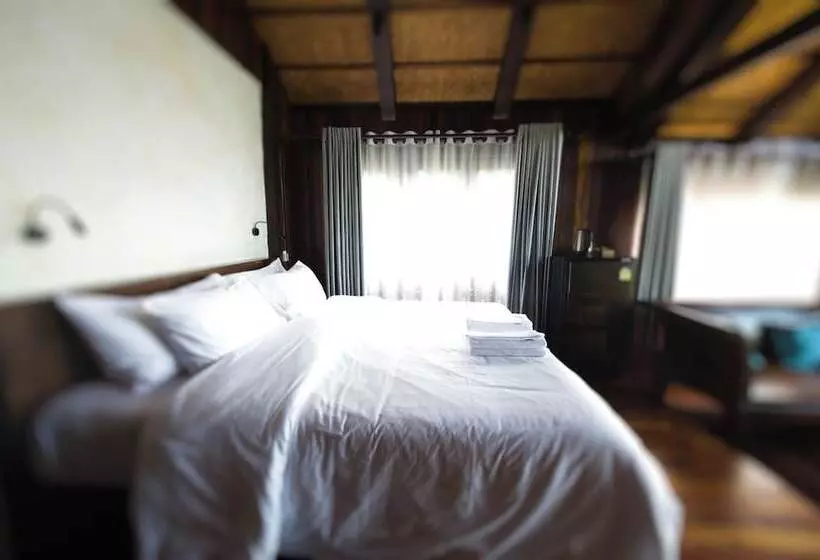 Kawarin Secret Hut Hotel And Resort