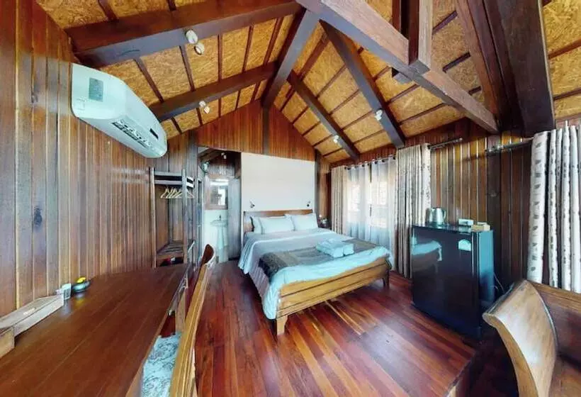 Kawarin Secret Hut Hotel And Resort