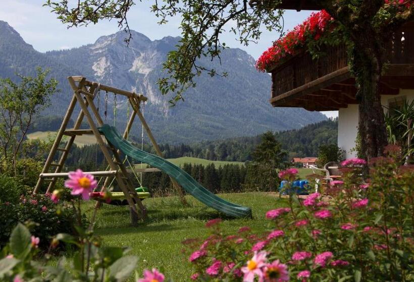 Hotell Neuhaushof   Chiemgau Karte