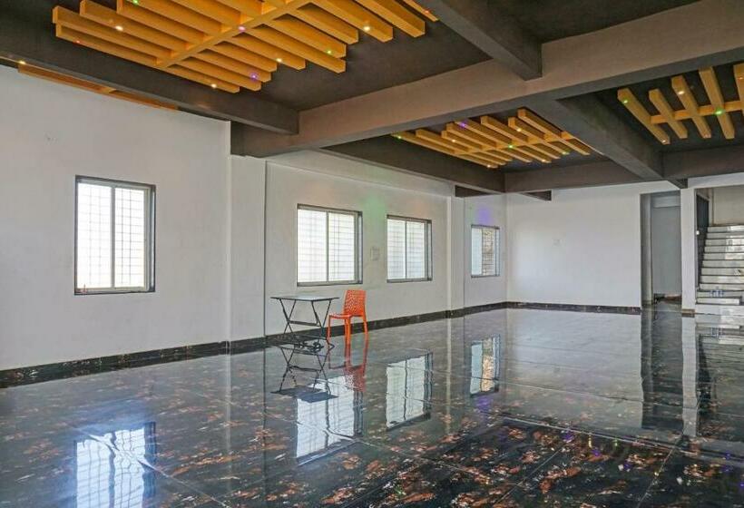 Hotel Oyo Flagship 88826 Pruthvi Lodging