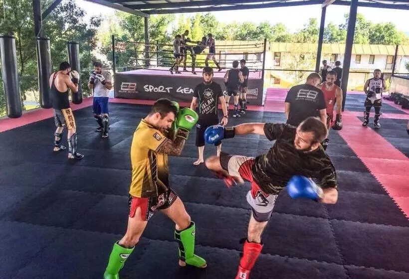 هتل Sport Generation Camp