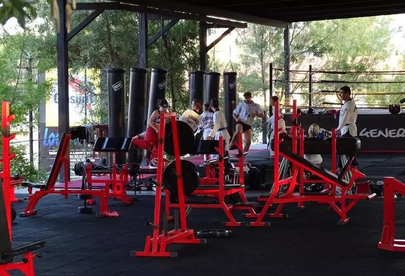 هتل Sport Generation Camp