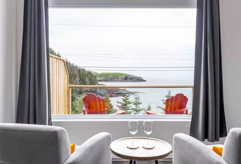 Majatalo Cliffs Edge Retreat