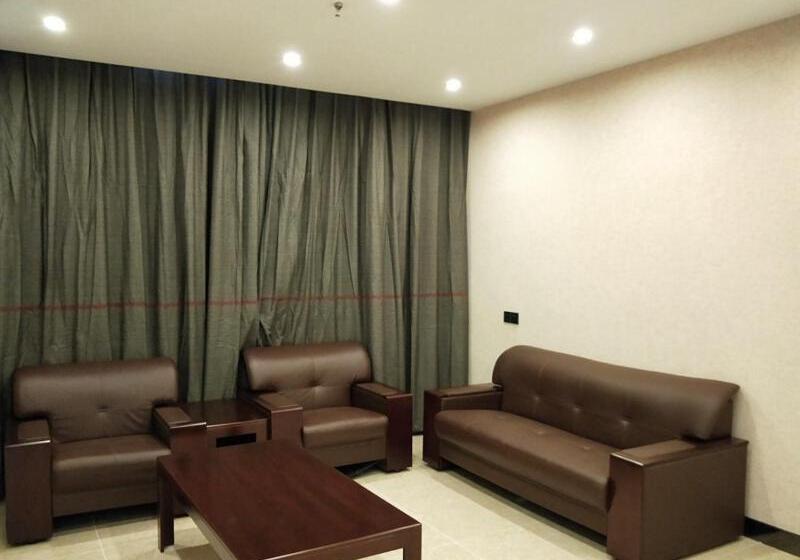 Thank Inn Plus Hotel Rizhao Lanshan Bus Station