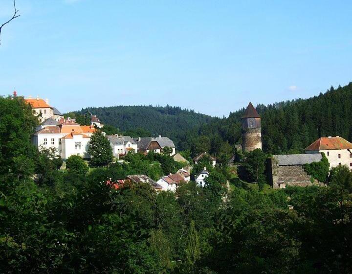 住宿加早餐  Rychta