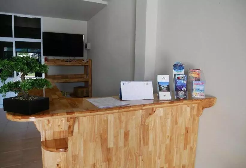 Eq Hostel
