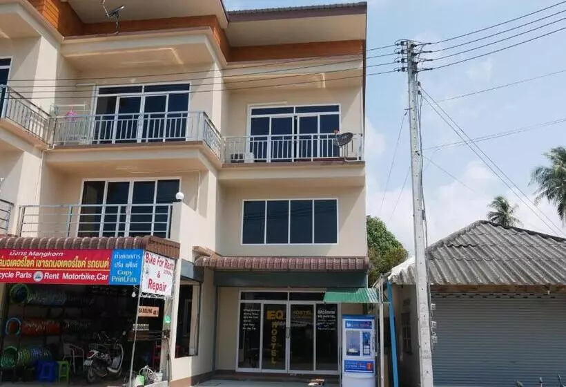 Eq Hostel