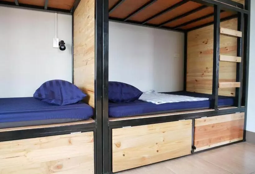 Eq Hostel