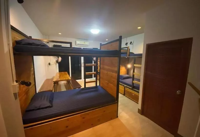 Eq Hostel