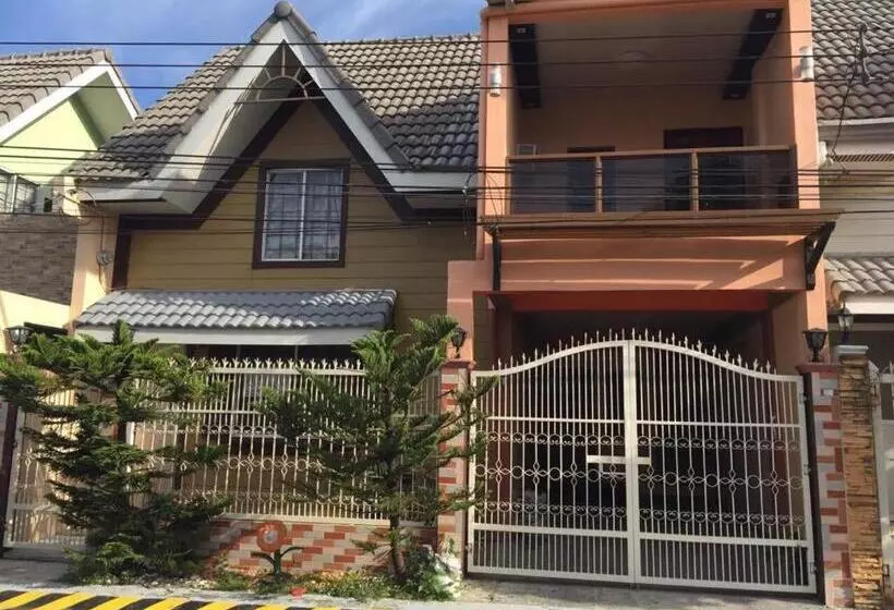 Majatalo Lemon Transient House