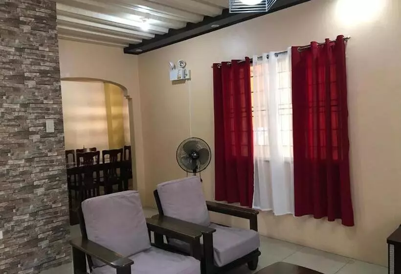 Majatalo Lemon Transient House