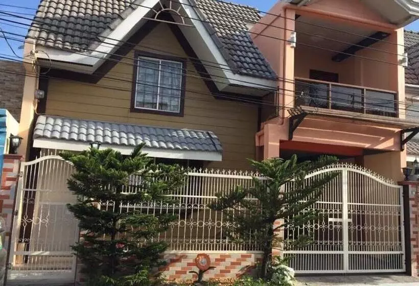 Majatalo Lemon Transient House