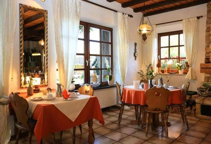 Pension Zur Weinlaube