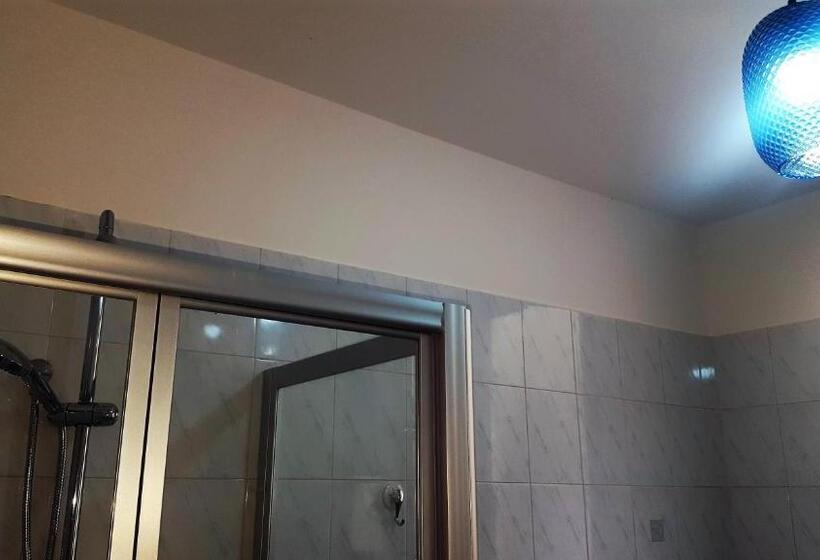 민박 Iggh Il Glicine Guest House