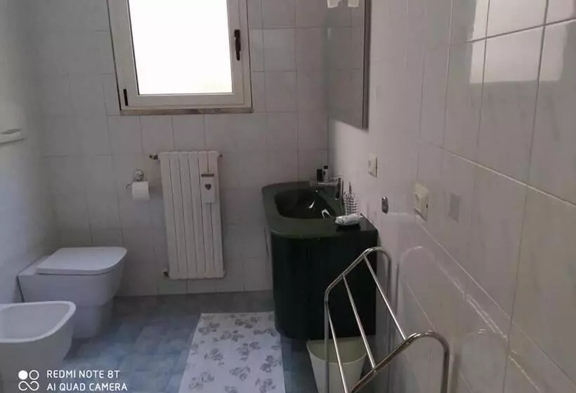 تختخواب و صبحانه Iggh Il Glicine Guest House