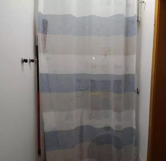 تختخواب و صبحانه Iggh Il Glicine Guest House