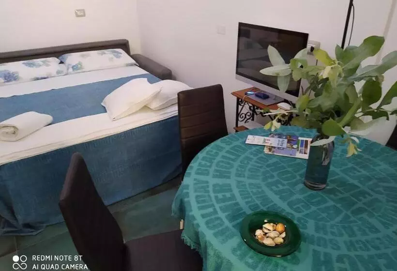 تختخواب و صبحانه Iggh Il Glicine Guest House
