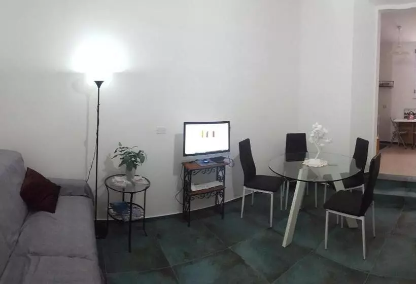 تختخواب و صبحانه Iggh Il Glicine Guest House