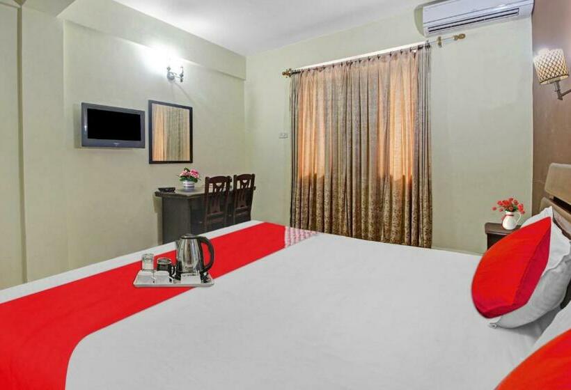 Collection O 90858 Hotel Green Sky