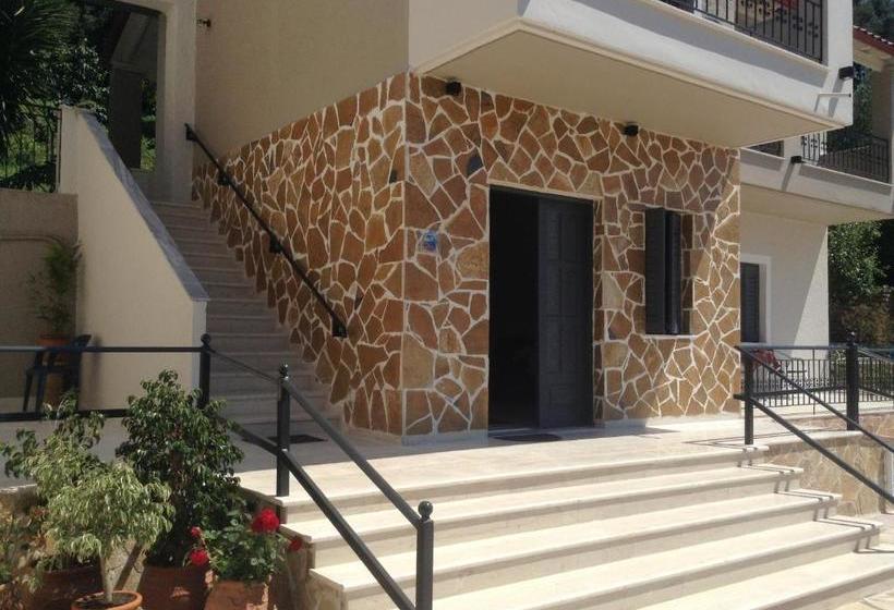 Отель Agnati Resort