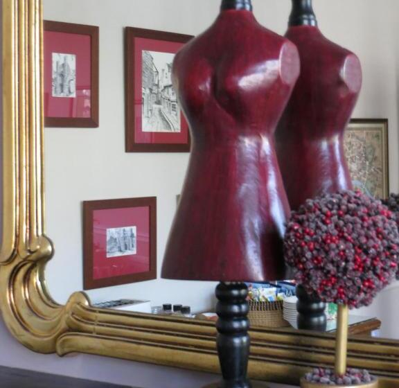 هتل Avondale Guest House