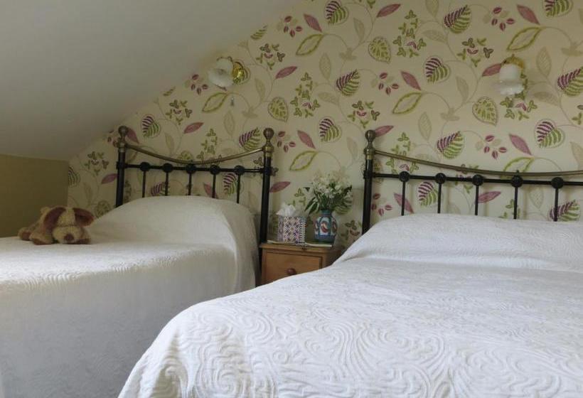 هتل Avondale Guest House