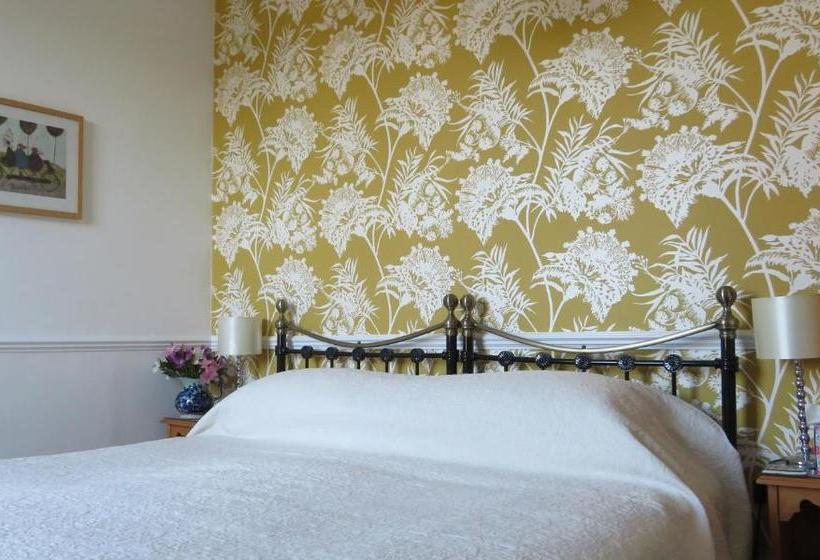 هتل Avondale Guest House