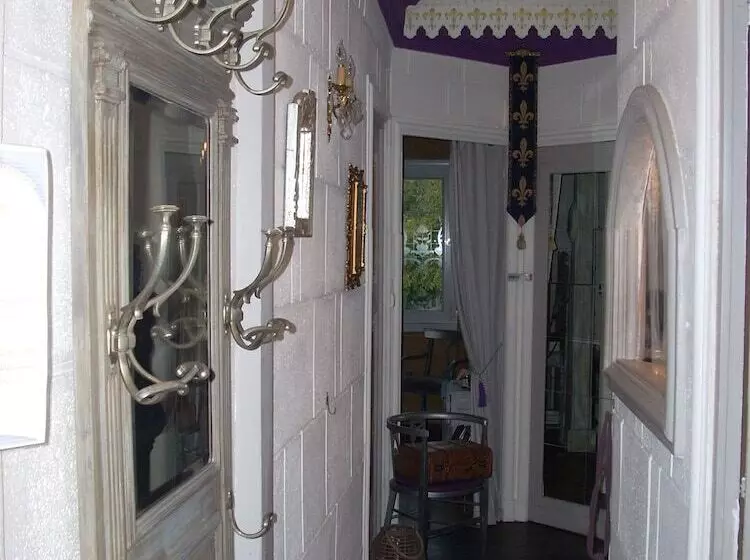 Hotelli Du Château