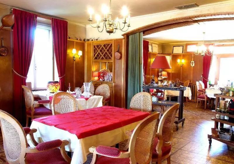 ホテル Hôtel Arbez Franco Suisse