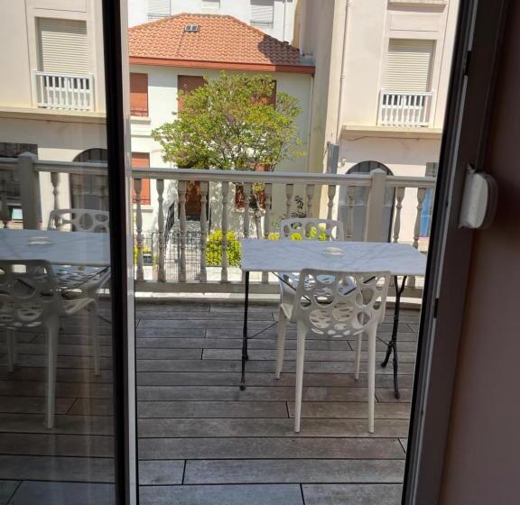 בית מלון כפרי Hôtel Oxo