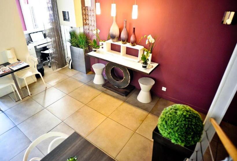 בית מלון כפרי Hôtel Oxo