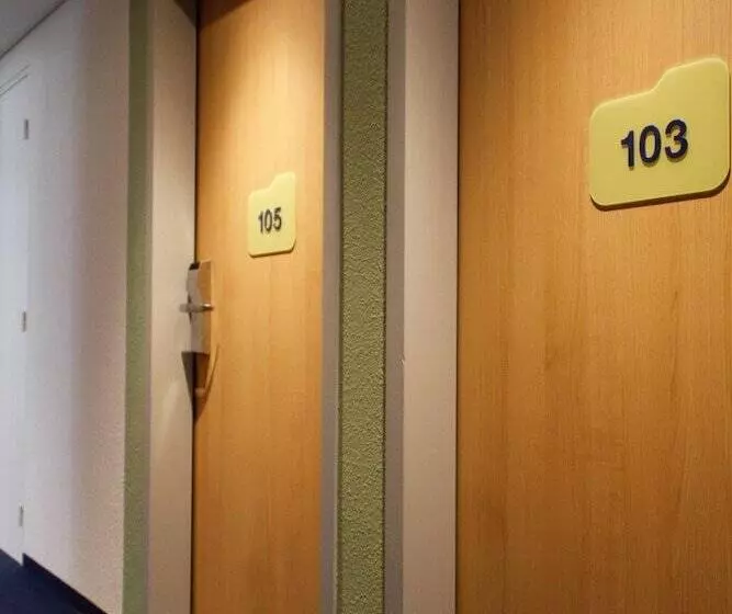 ホテル Ibis Budget Gare De Poitiers