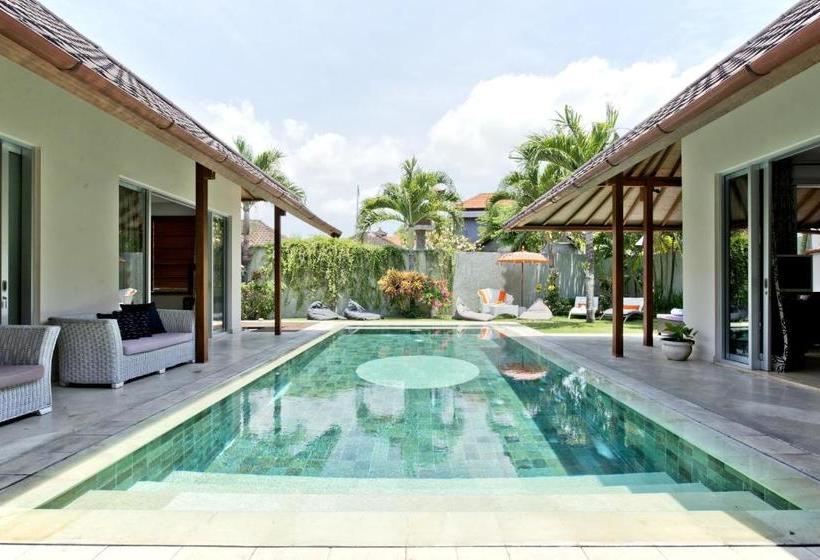 J & J Bali Villas  Seminyak