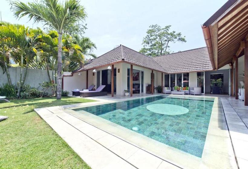 J & J Bali Villas  Seminyak