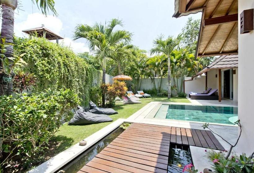 J & J Bali Villas  Seminyak