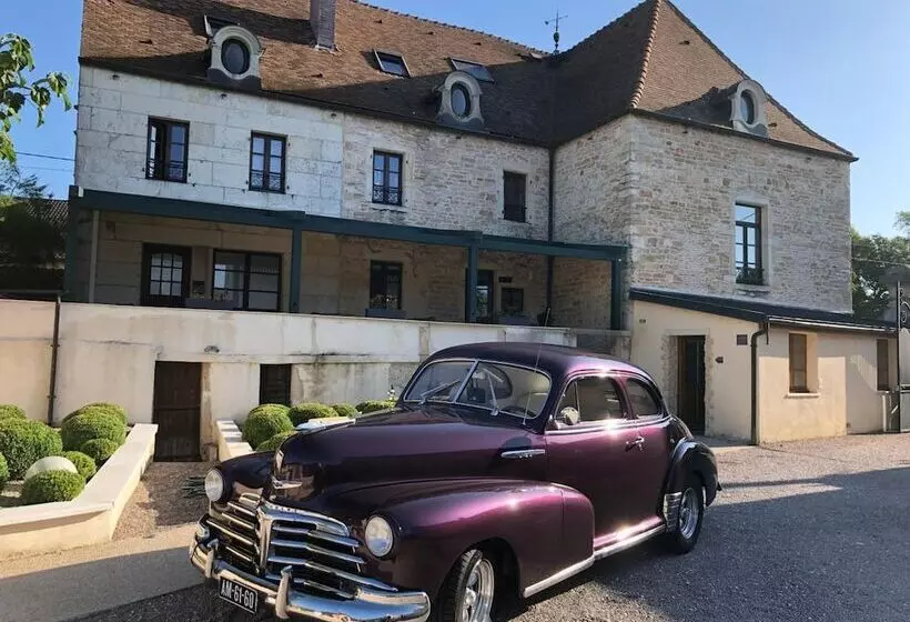 Hotelli Logis L Hôtel D Arc