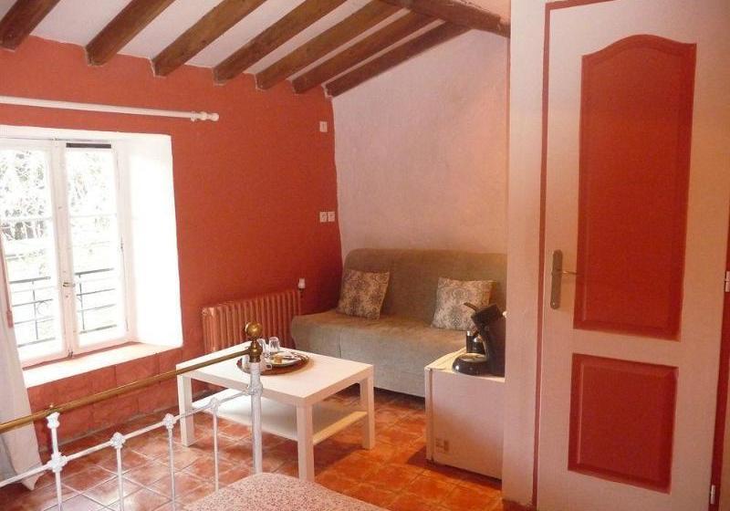 Отель Le Logis Des Remparts