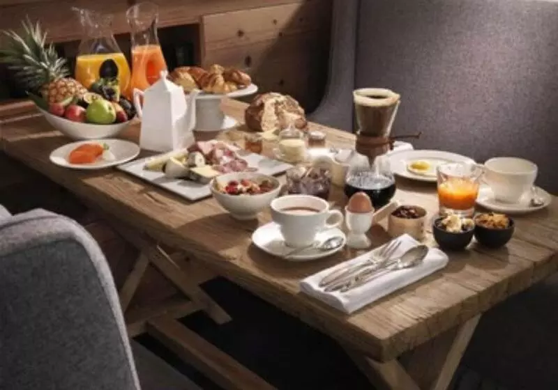 ホテル M De Megève