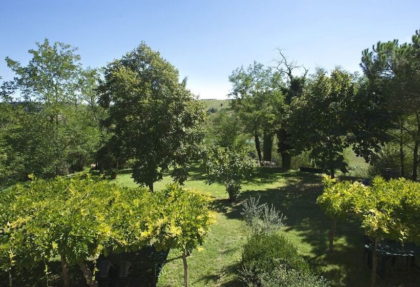 Hotel Le Mandrie Di Ripalta