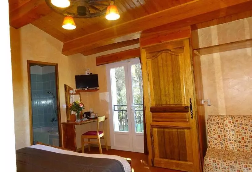ホテル Les Chambres D Hotes Au Bois Fleuri