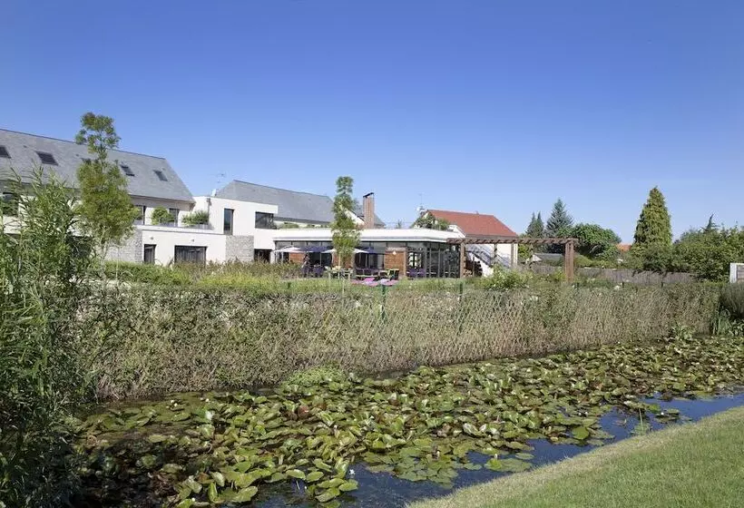 Hotelli Logis Hôtel Terre De Loire