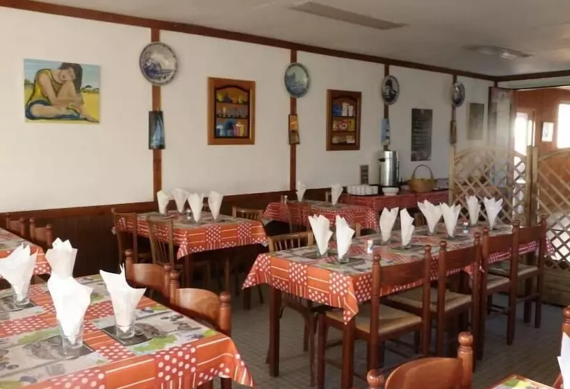 ホテル Hôtel L Escale