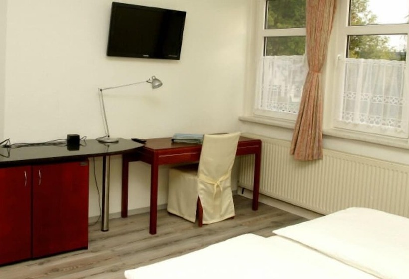 ホテル Pension Zur Lärche