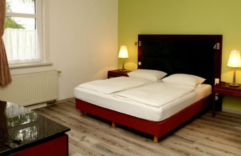 ホテル Pension Zur Lärche