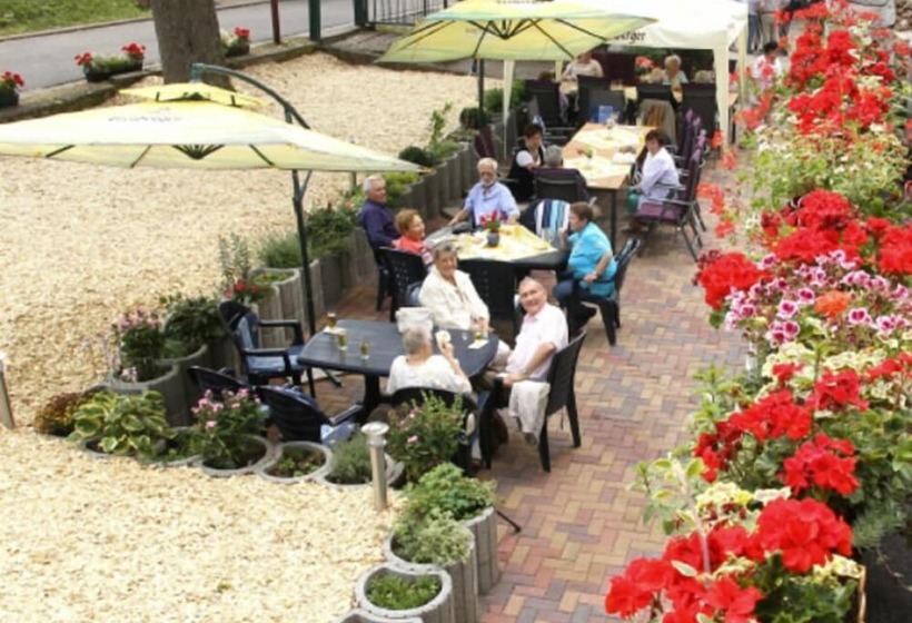 ホテル Pension Zur Lärche