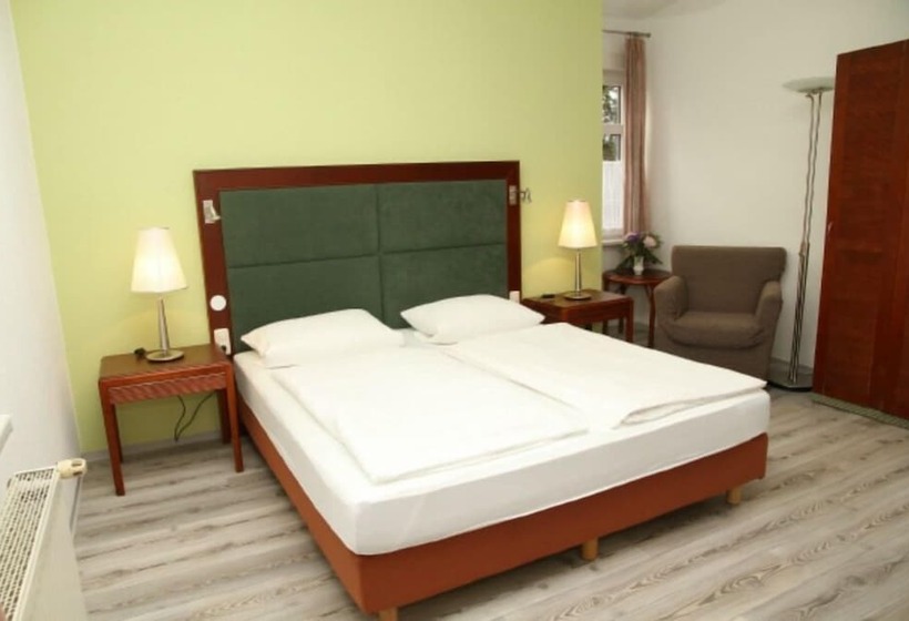 ホテル Pension Zur Lärche