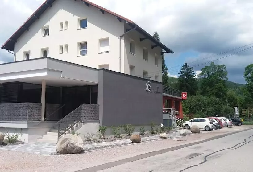 ホテル Restaurant L Echo Du Lac